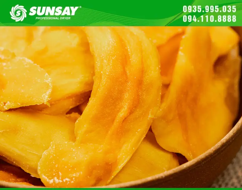 Xoài sau khi sấy có thể bảo quản được lâu và có giá trị cao hơn xoài tươi