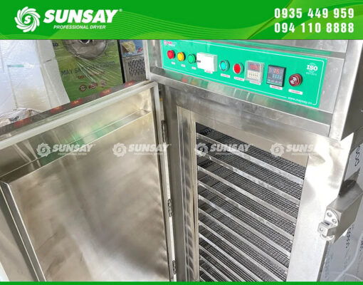 Khung sấy và khay sấy được làm bằng INOX 304