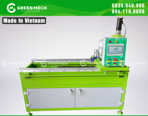Máy được cấu tạo với vật liệu bền bỉ, chắc chắn và hoạt động ổn định